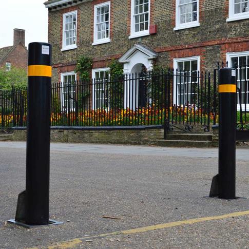 Heavy Duty Round Retractable Bollard product gallery image