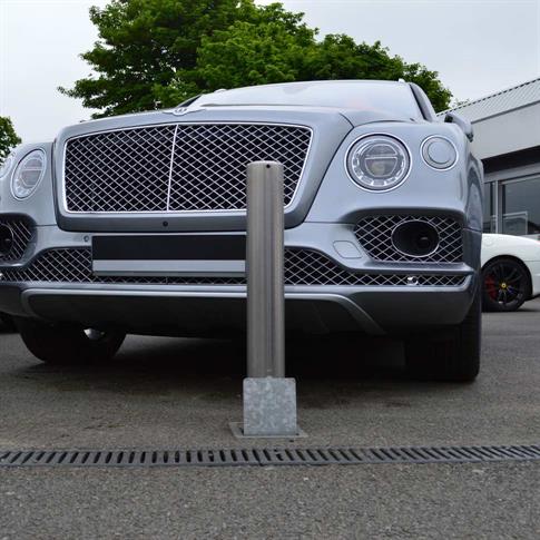 Stainless Steel Retractable Bollard product gallery image